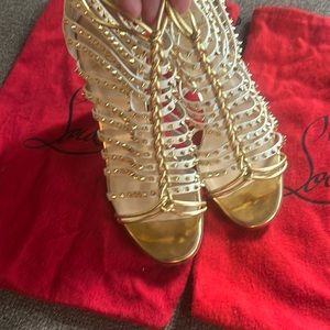 Christian Louboutin Paris pumps